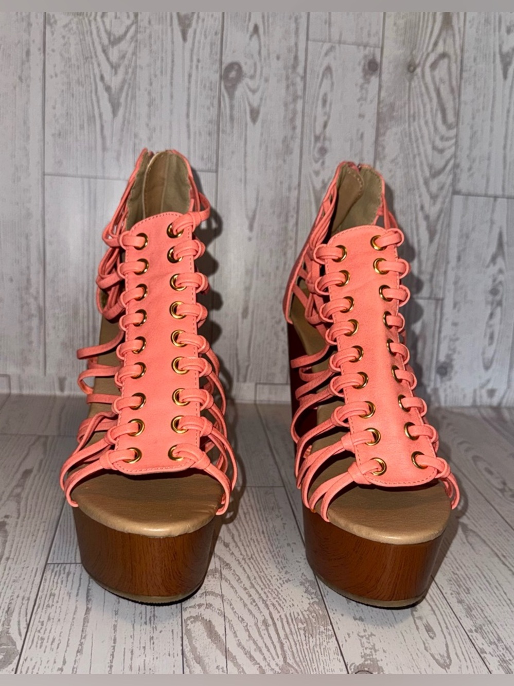 Strappy Coral Wedge Sandals - size 7 - Picture 4 of 11